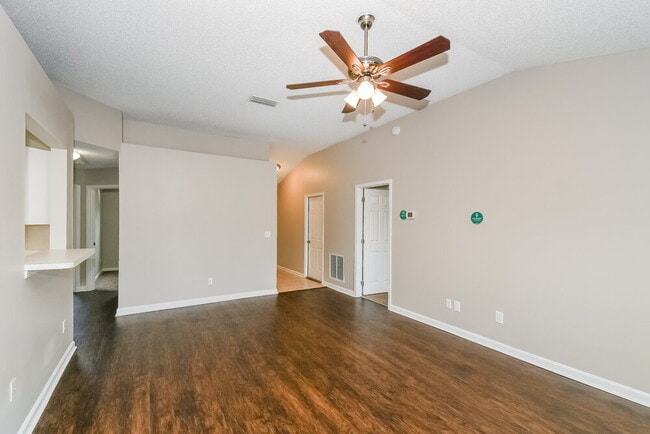 Building Photo - 2936 Waters View Cir