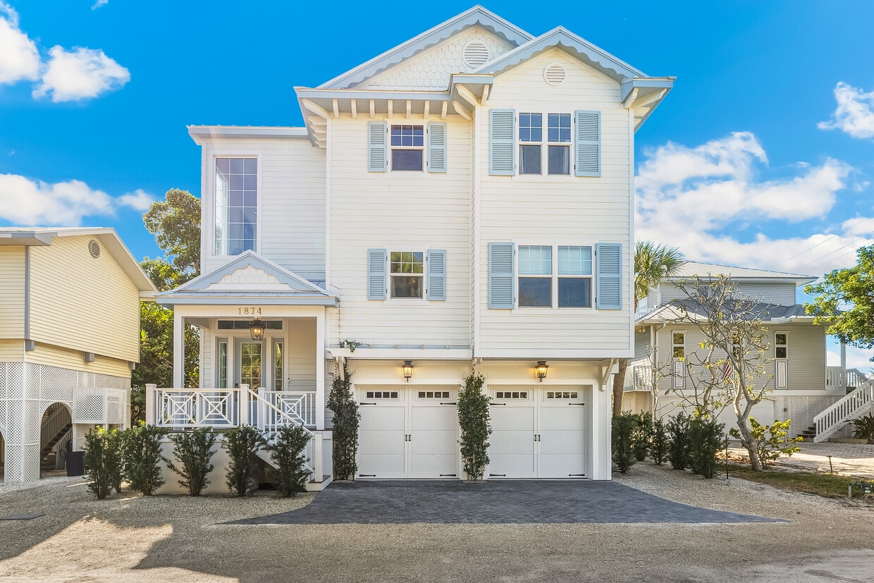 Primary Photo - 1874 18th St