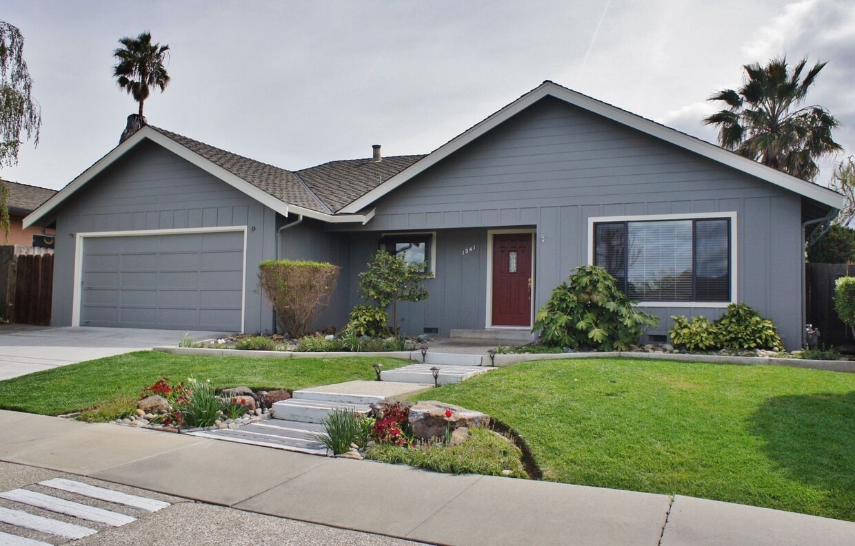 Foto principal - Single Story with Big Backyard in Hollister