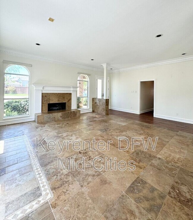 Building Photo - 600 Brushwood Dr