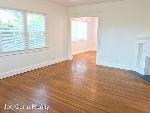 Building Photo - 3 br, 2 bath House - 2208 Dwight St