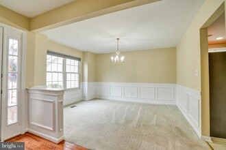 Building Photo - 115 Gleneagles Dr