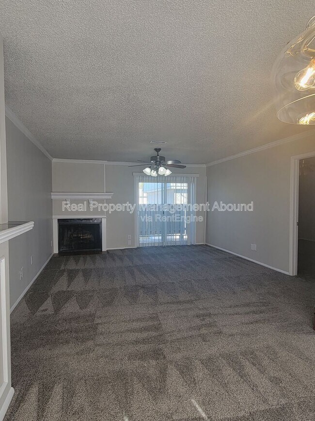 Foto del edificio - 6724 S Lewis Ave