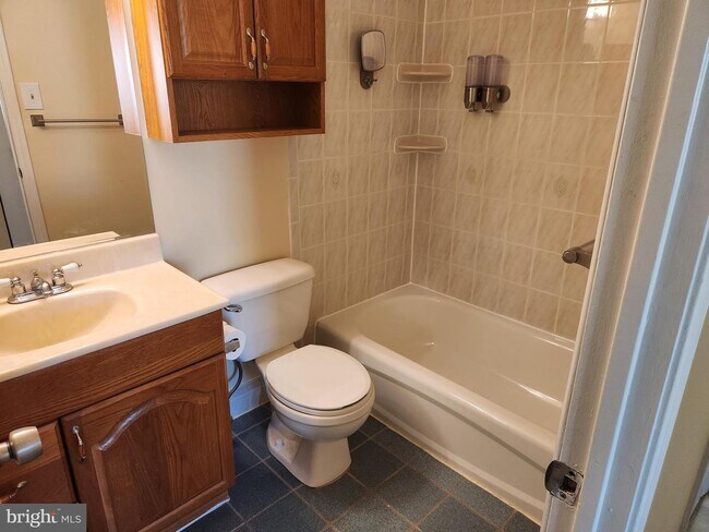 Building Photo - 13079 Cardella Pl