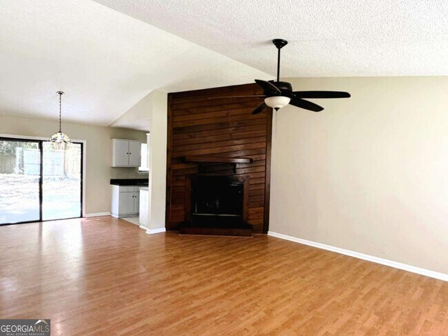 Foto del edificio - 502 Sunnyside Ct