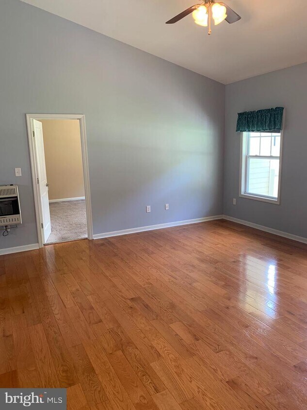 454 Wakefield Dr, Colonial Beach, VA 22443 House Rental in Colonial