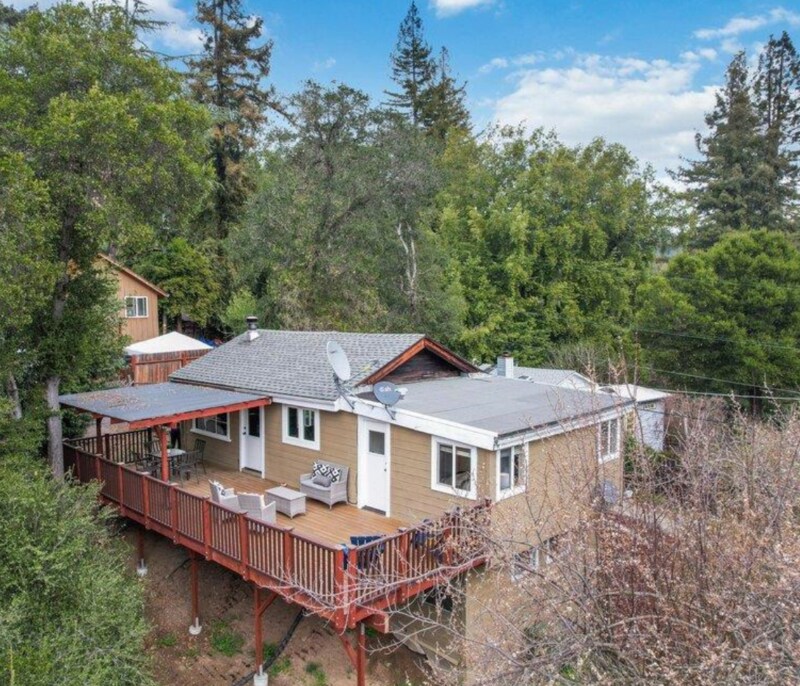 Primary Photo - 230 Riverview Dr