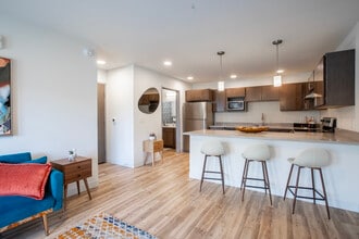 Building Photo - Jenny Wren Place