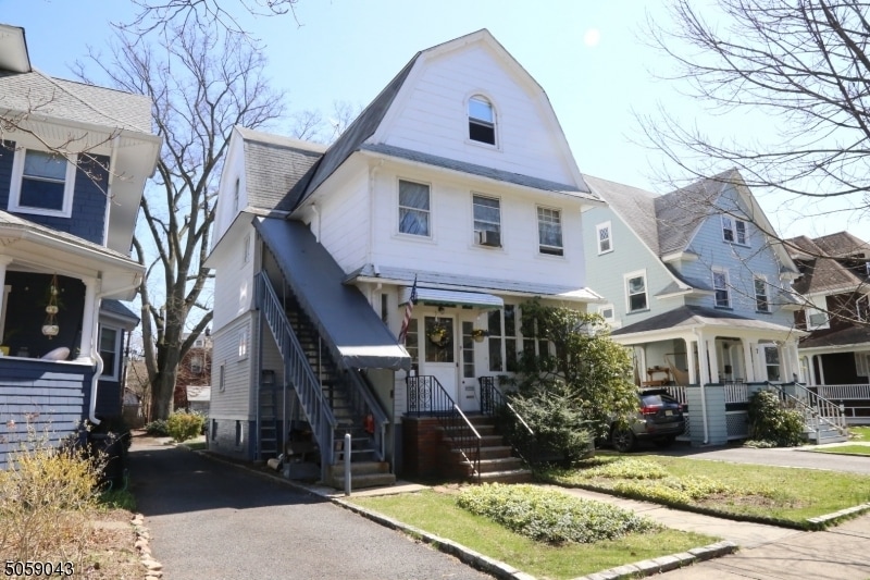 9 Vincent Pl, Montclair, NJ 07042 Room for Rent in Montclair, NJ