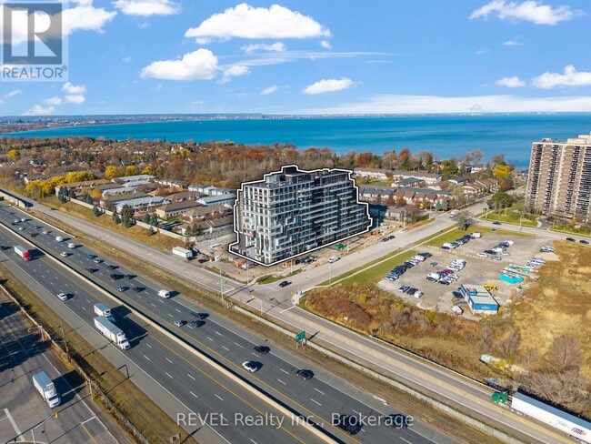 Photo du bâtiment - 461 Green Rd