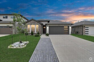 Building Photo - 7431 Teton Creek Trace