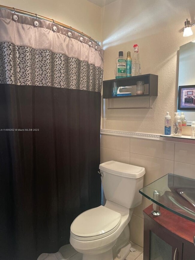 Building Photo - 4341 NW 16th St