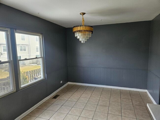 Building Photo - 1971 Haddam Pl