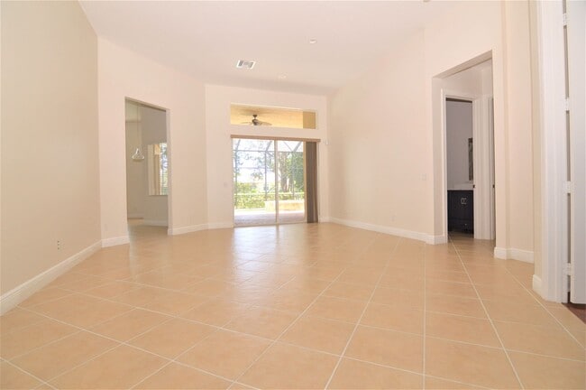 Building Photo - 3/3 POOL home PGA