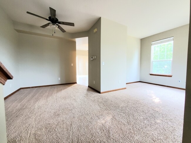Building Photo - 1287 Chestnut Ln