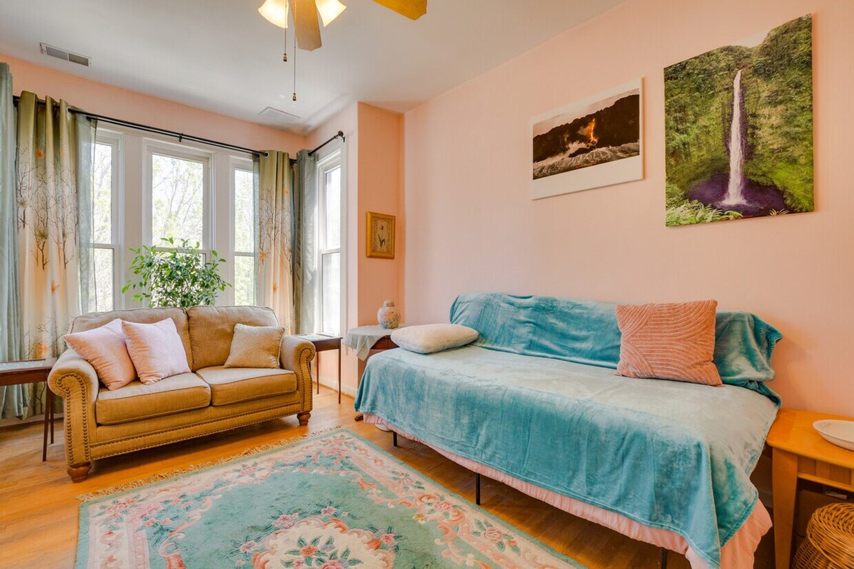 Foto principal - 1810 N Albany Ave