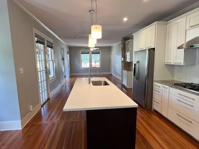 Building Photo - 209 E 35th St