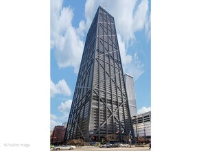 Building Photo - 175 E Delaware Pl