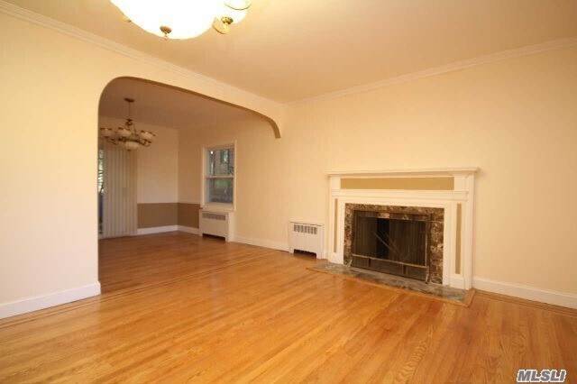 Building Photo - 184-52 Radnor Rd