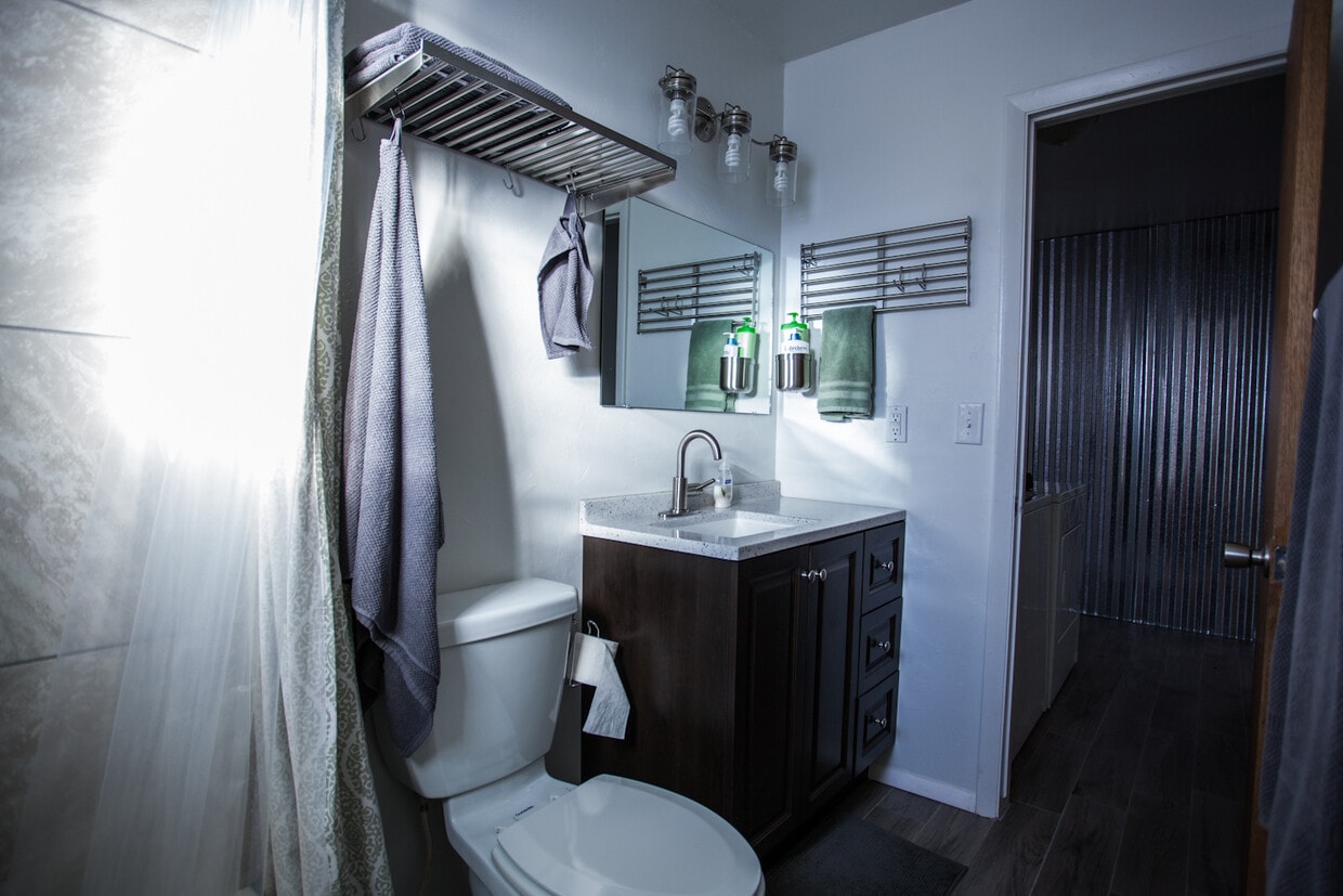 Foto del edificio - 240 N 17th St