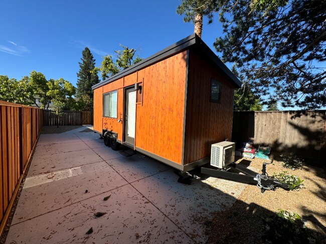 Building Photo - 4217 Ruby Ave