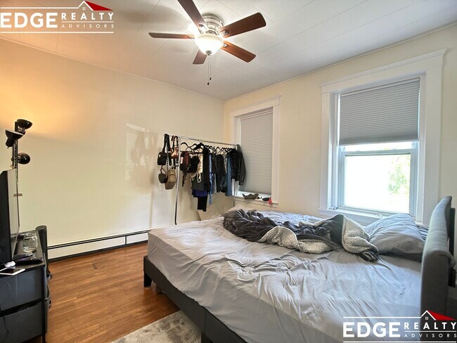 Building Photo - 24 Wallingford Rd