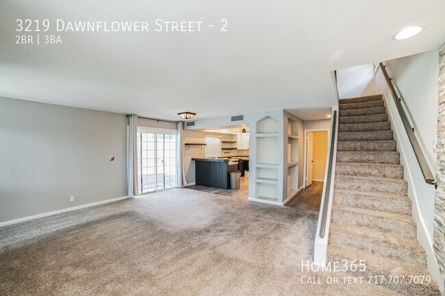 Building Photo - Beautiful 2-story, 2 bedroom w/ community ...