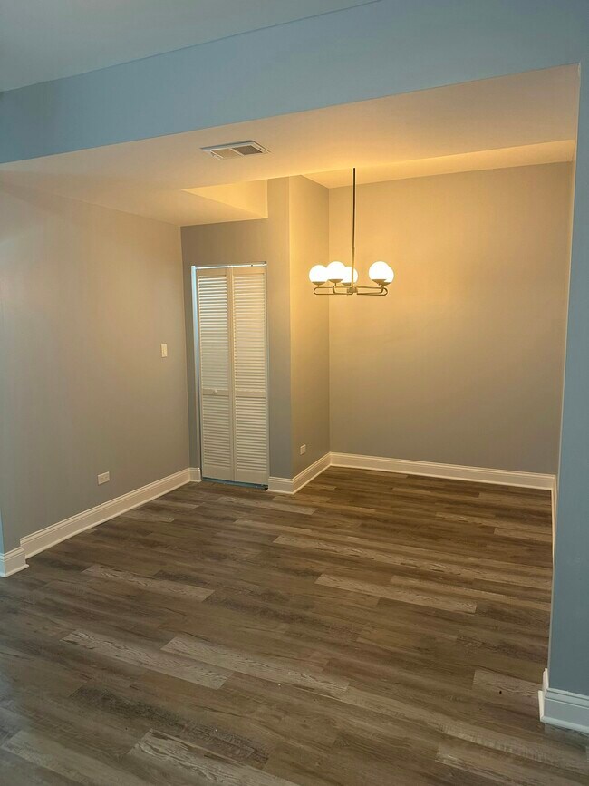 Foto del edificio - 6710 S Parnell Ave