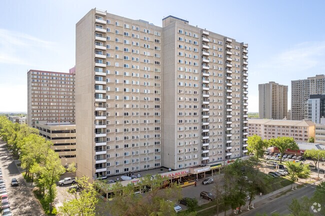 Photo du bâtiment - University Tower Apartments