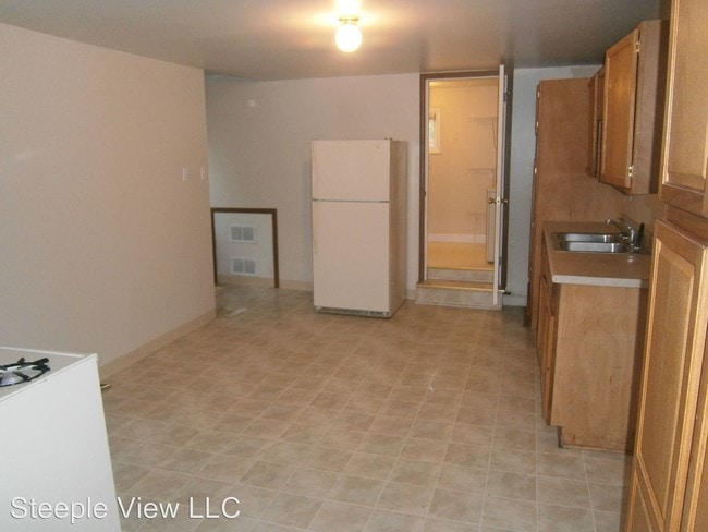 Building Photo - 2 br, 1 bath House - 101 Paul St