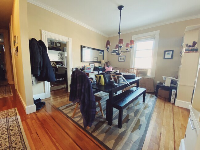 Foto del edificio - 852 E 4th St