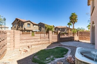 Building Photo - 1155 Paradise Garden Dr