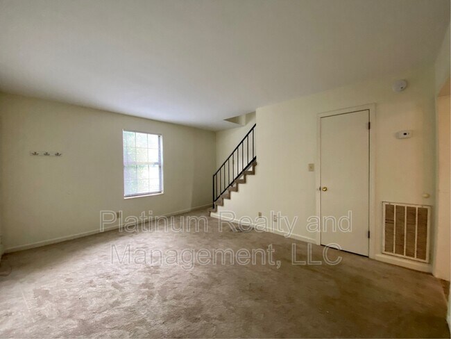 Foto del edificio - 1601 Minglewood Dr