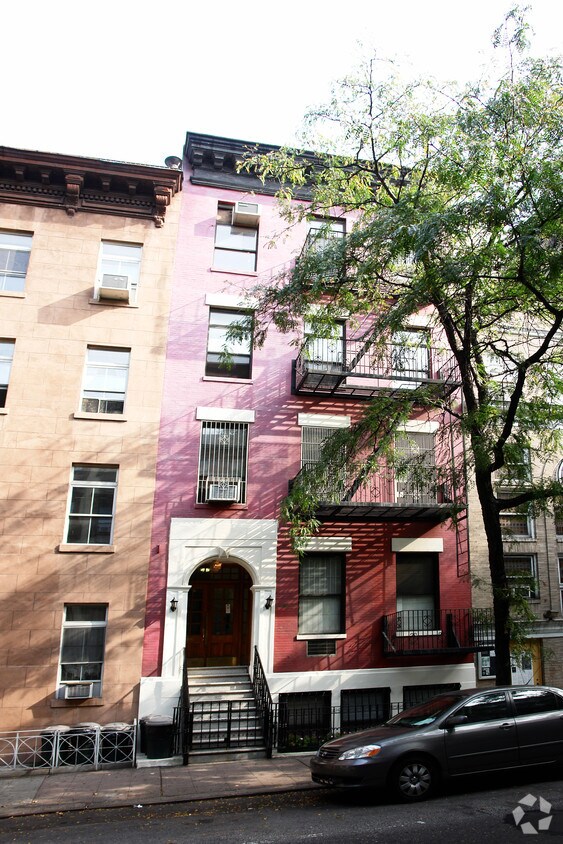 Building Photo - 341 W 47th St