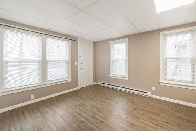 Foto del edificio - 137-139 Main St