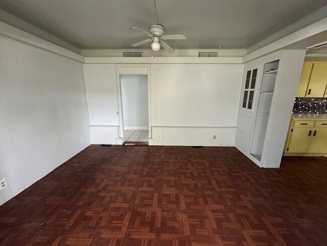 Building Photo - Spacious 2-Bed/2-Bath Mobile Home for Rent!