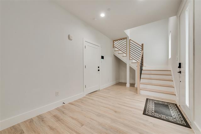 Foto del edificio - 2038 N Prairie Ave