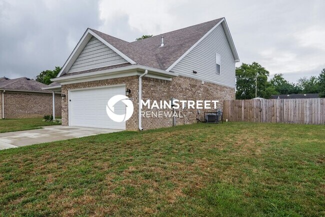 Foto del edificio - 4 Bedroom Pet-Friendly Home in Louisville, KY with Main Street Renewal