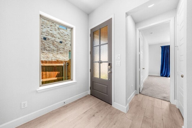 Foto del edificio - 4119 Hudson St