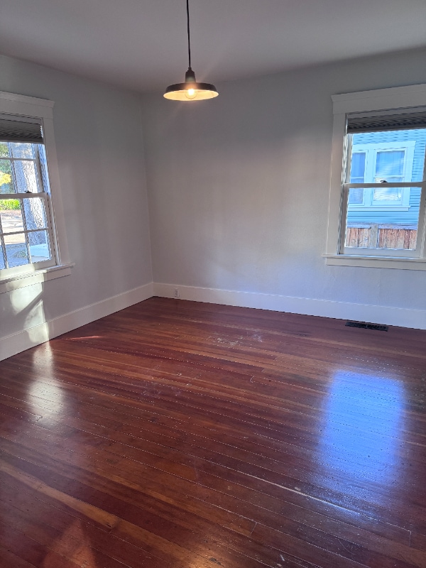 Building Photo - 643 Wright St