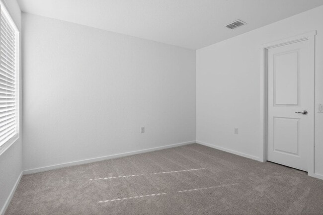 Photo - Private Bedroom for Rent – 5 Minutes from Texas A&M–San Antonio! House