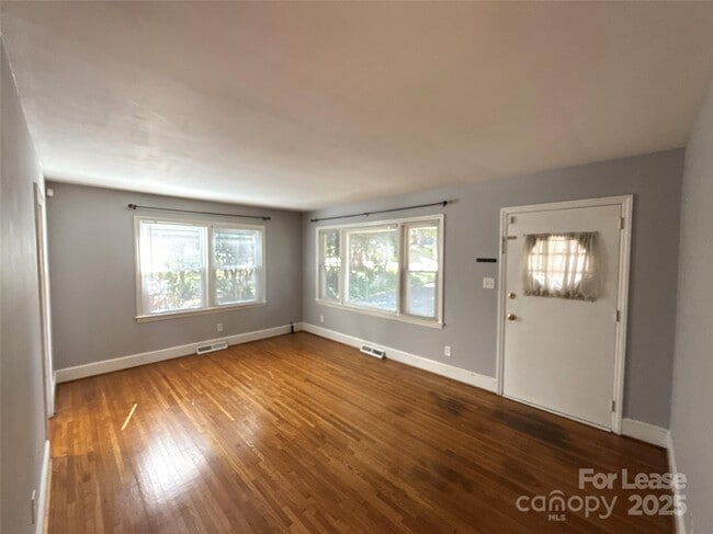 Building Photo - 1969 Margate Ave