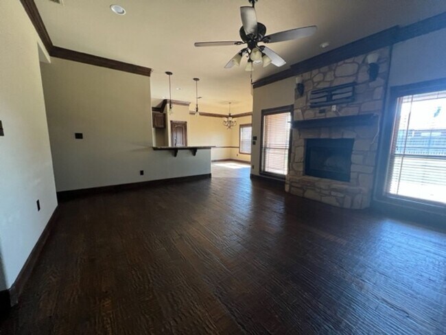 Building Photo - 4725 Big Bend
