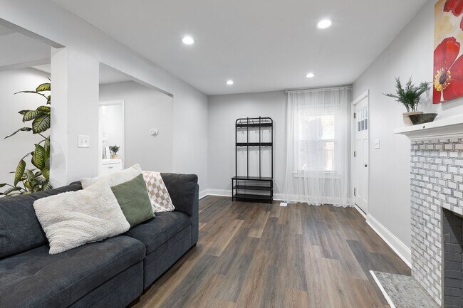 Foto del edificio - 1127 E 75th St