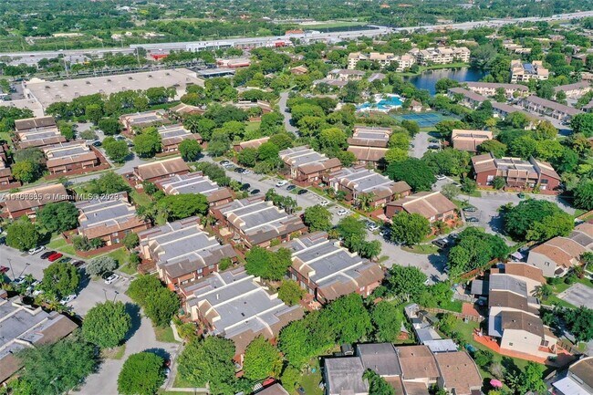 Foto del edificio - 6601 SW 116th Ct