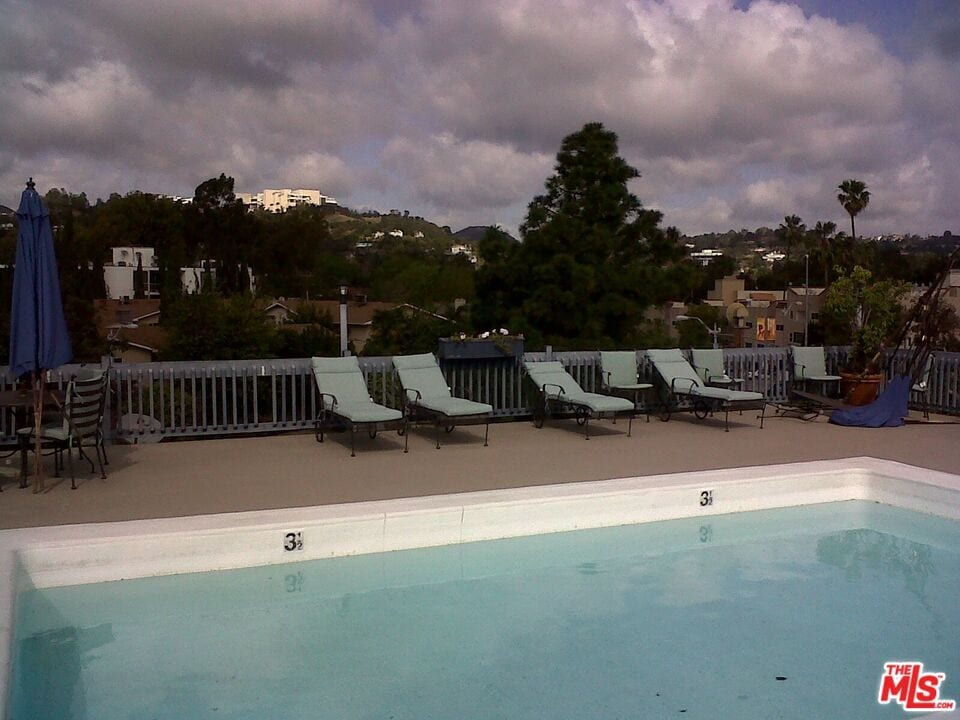 Foto principal - 11730 Sunset Blvd