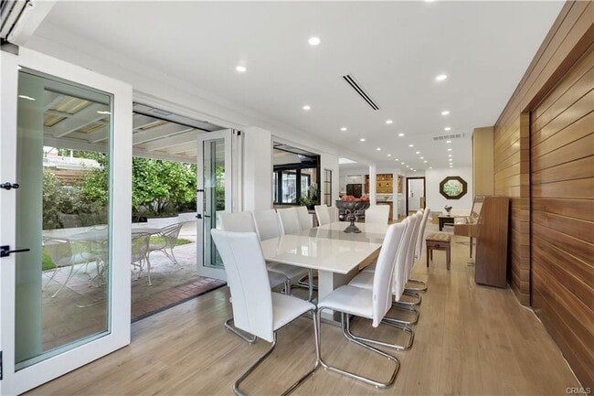 Building Photo - 6409 Graves Ave