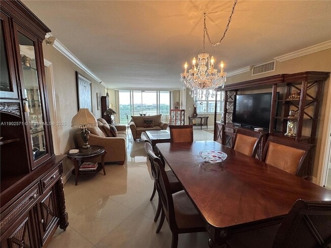 Building Photo - 3095 N Course Dr