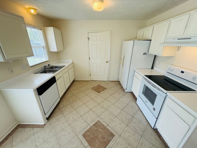 Foto del edificio - 104 Liberty Ct