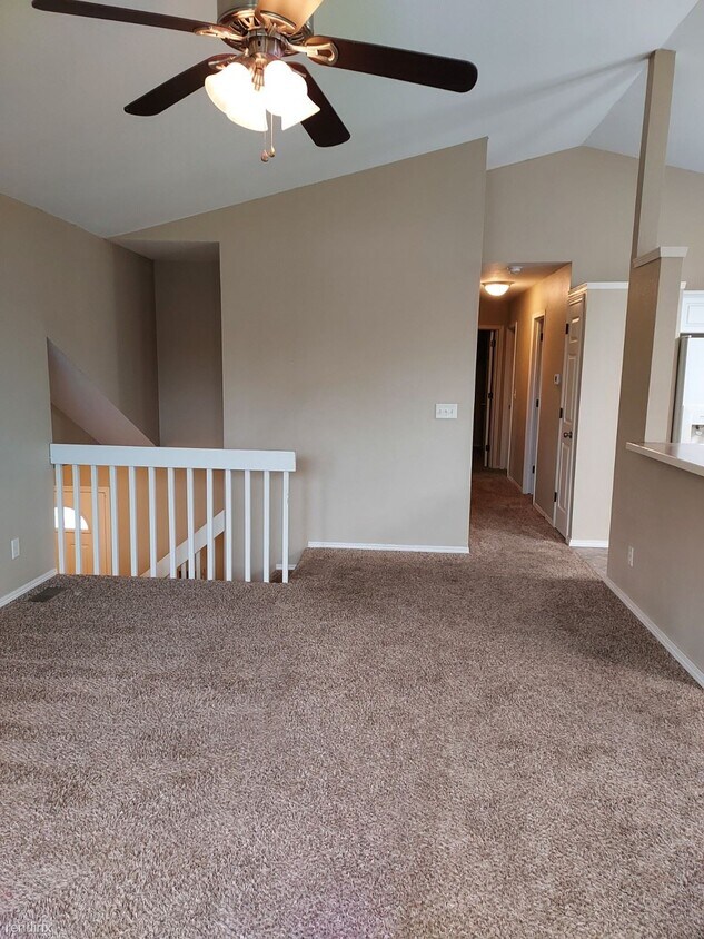 Primary Photo - 5 br, 2.5 bath House - 8831 E Hurst St